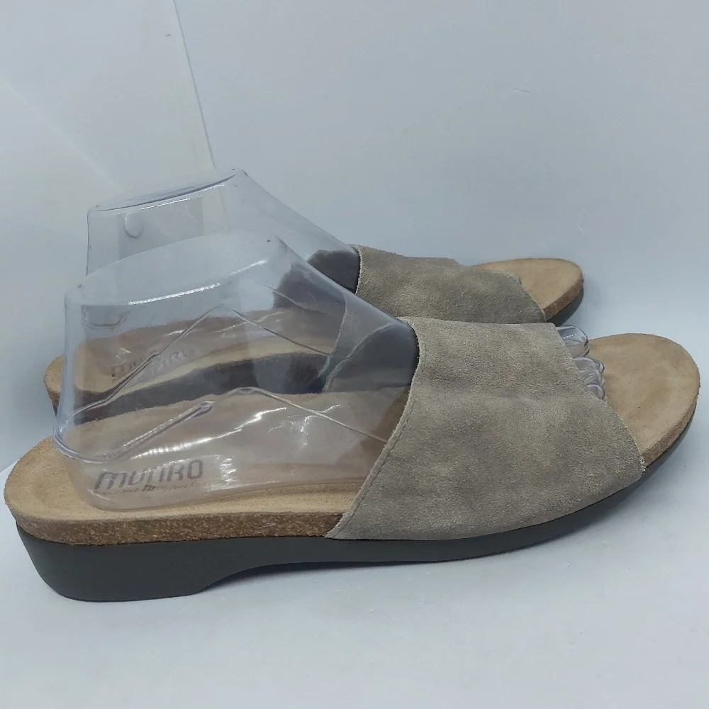 Munro Laya Women's 12M Taupe Suede Slide Sandals Slip On Open Toe Shoes